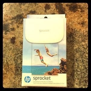 NEW IN BOX HP SPROCKET 100 smartphone Printer